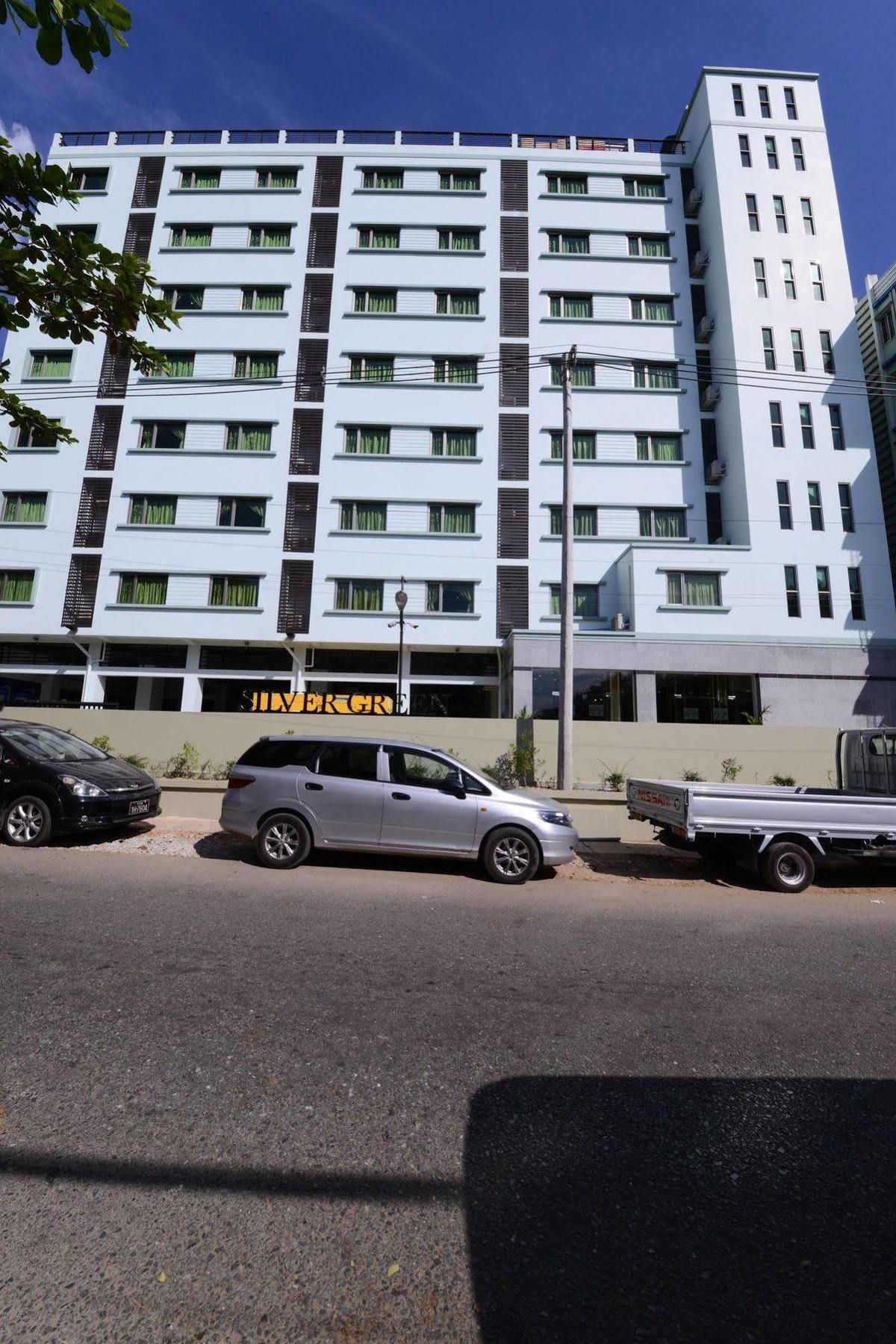 Silver Green Hotel Yangon Esterno foto