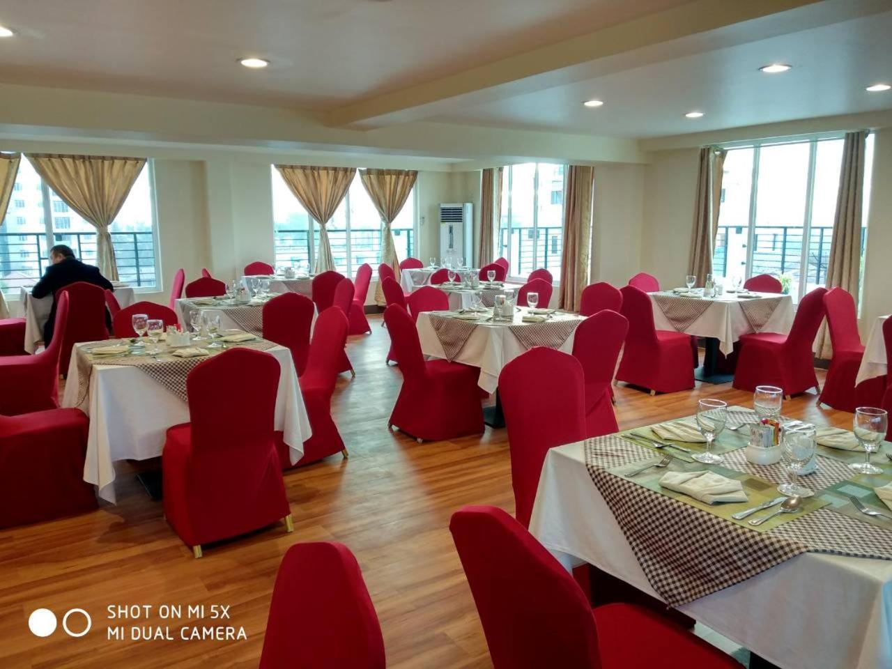 Silver Green Hotel Yangon Esterno foto